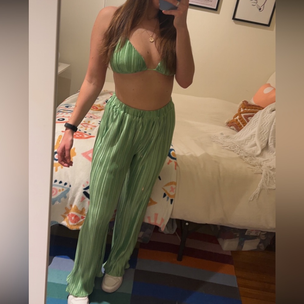 Bra and Flow Pants Matching Set - Dor L’Dor